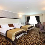 מלון Arya סקרייה