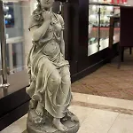 Arya מלון סקרייה