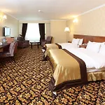 Arya מלון סקרייה