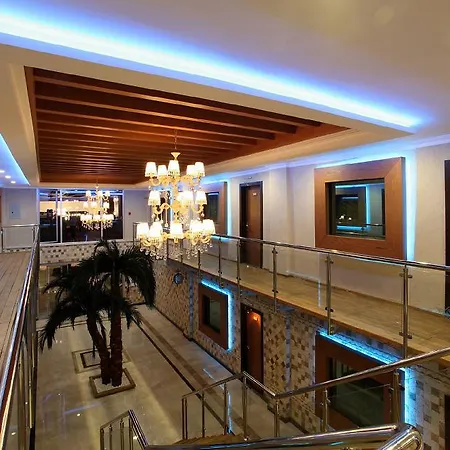 Arya Hotel