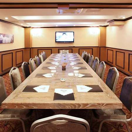Arya Sakarya Hotel 3*