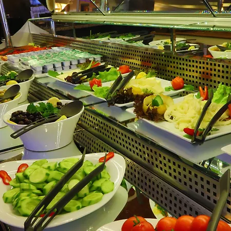 Arya Hotel 3*