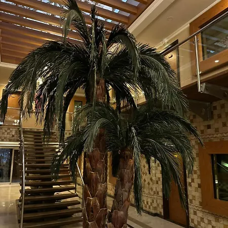 Hotel Arya